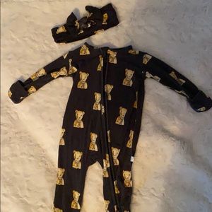 Posh peanut nb footie with matching bow headband!